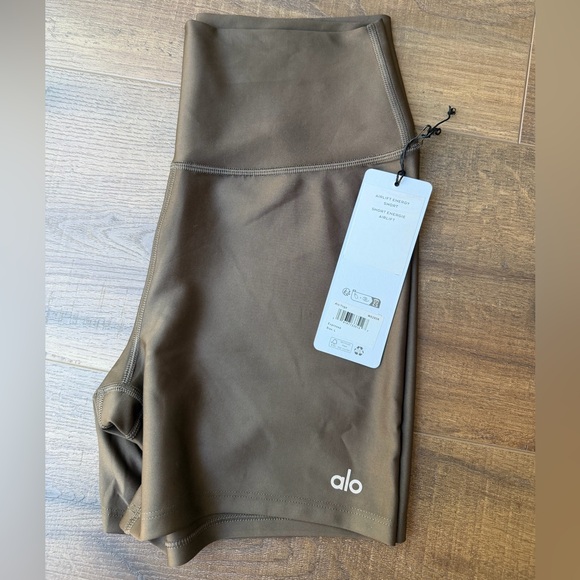 ALO Yoga Pants - ALO Yoga Airlift Energy Short in Espresso Brown